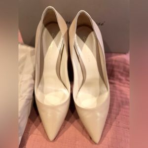 Gianvito Rossi tan pumps size 9 1/2